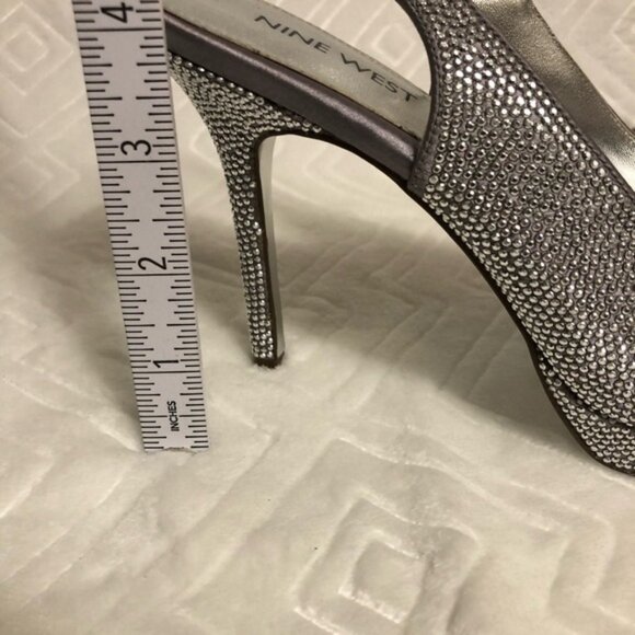 Beautiful Nine West silver glitter heels - Picture 4 of 4